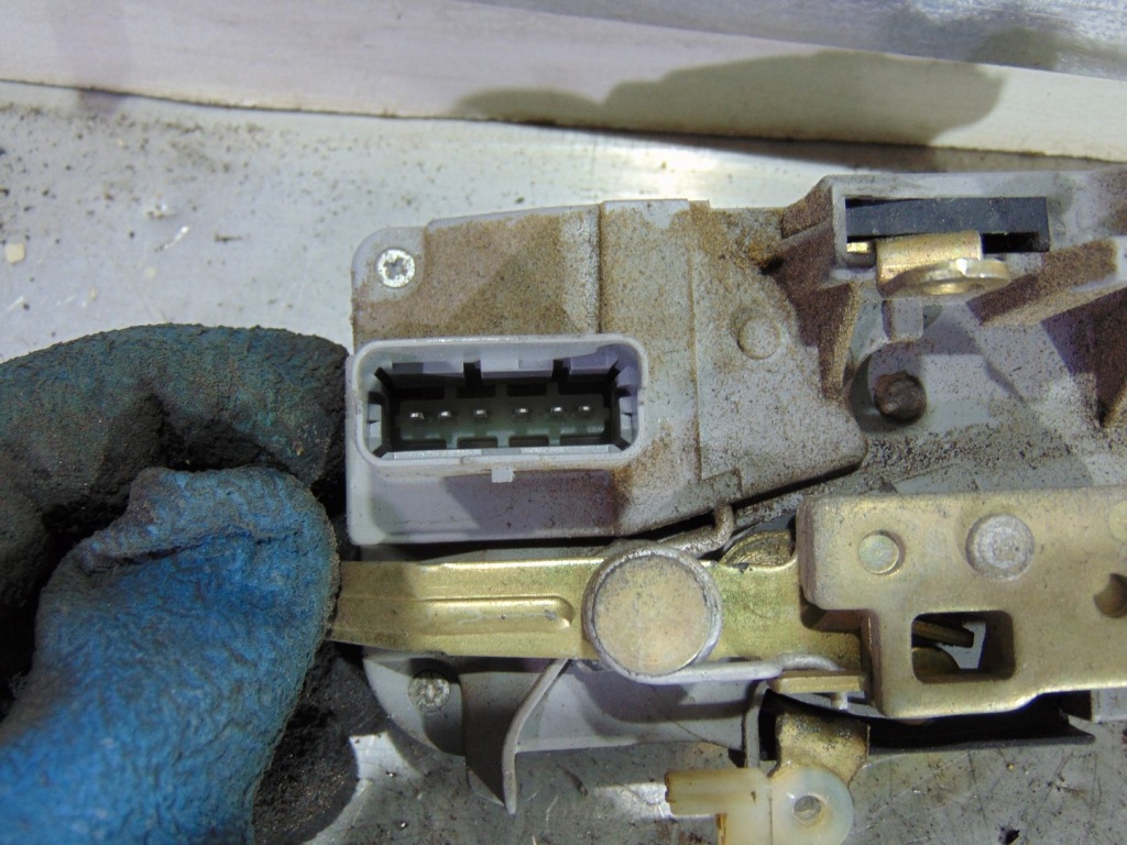 Замок двері правий перед citroen c8 6 pin Доставка