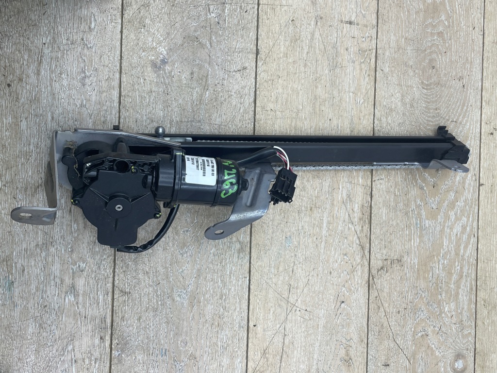 фото №1, Механизм подъёма крышки mercedes v-klasa w447 a4477600003