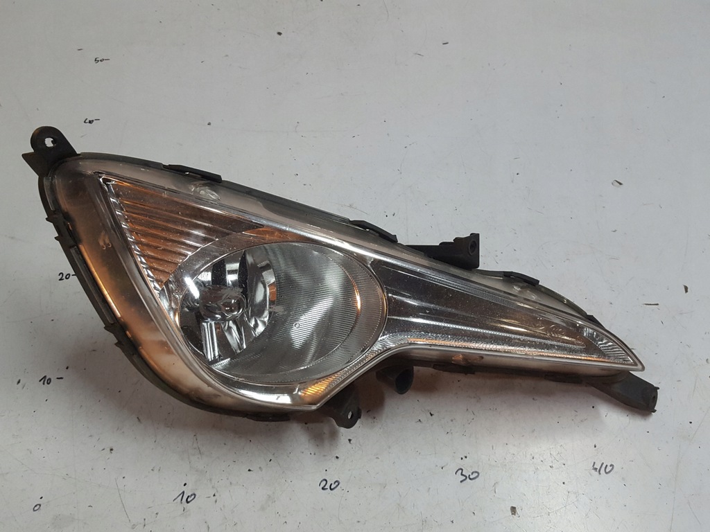 фото №1, Hyundai i40 11-14r противотуманная фара правый