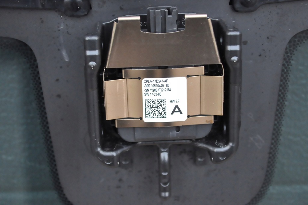 фото №9, Land rover discovery l550 lift стекло перед лобовое 20r