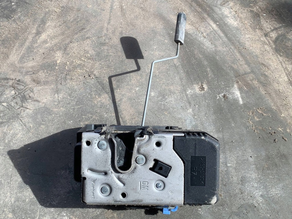 фото №2, Замок двері правий перед renault trafic 8200008248