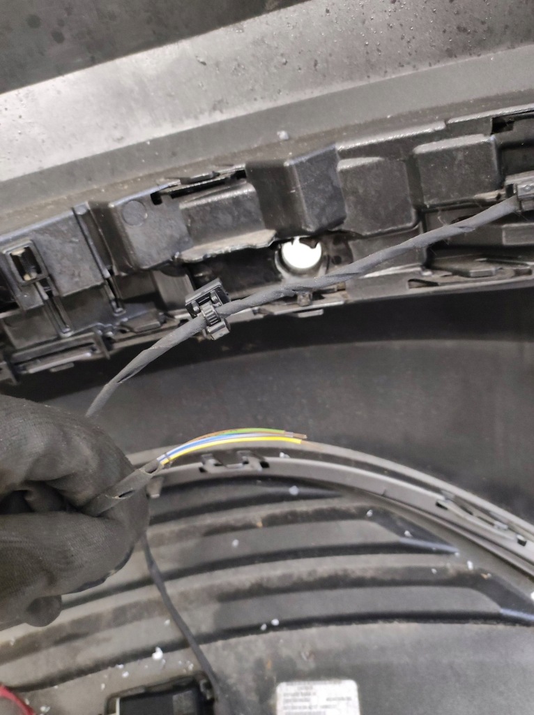 Бампер задній задній комплектний  6xpdc audi q8 e-tron etron Оригінал