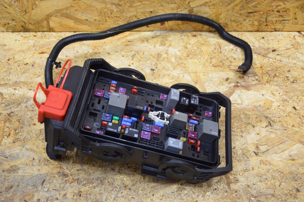 фото №8, Коробка корпус предохранителей bsi insignia b ii 2.0 cdti 17-