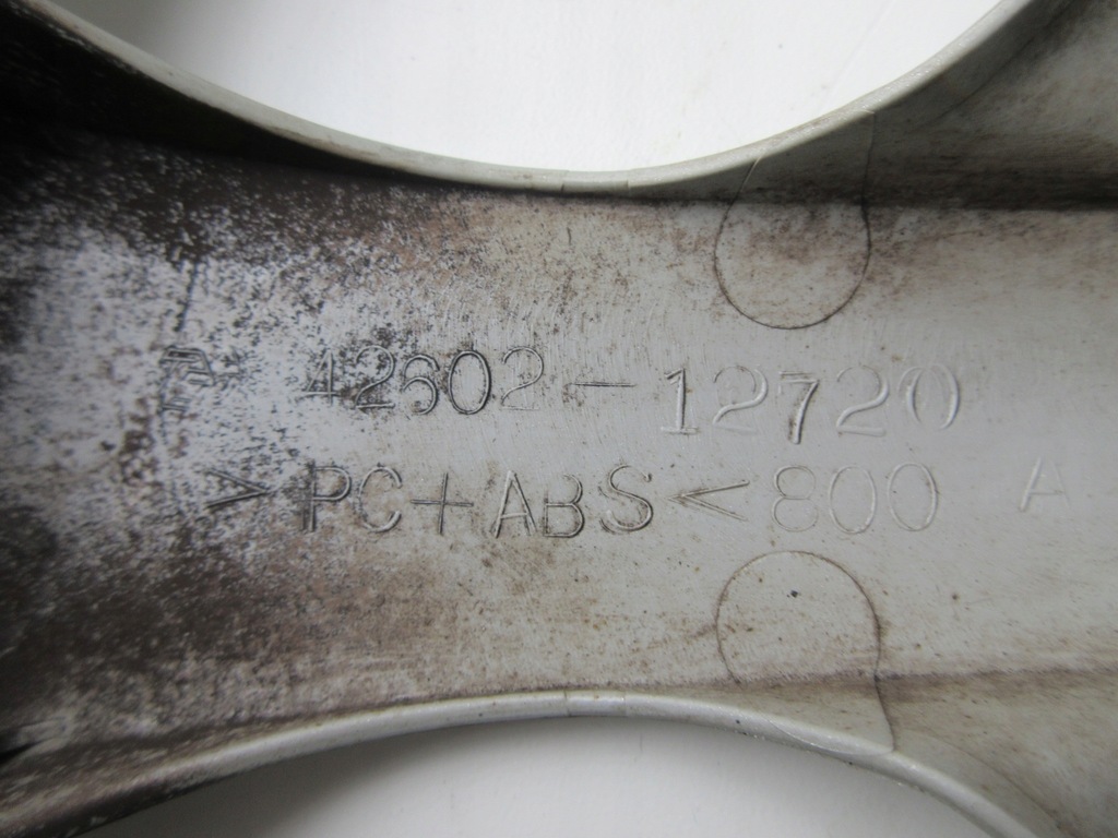 фото №10, Колпак крышка toyota corolla e15 auris 42602-12720