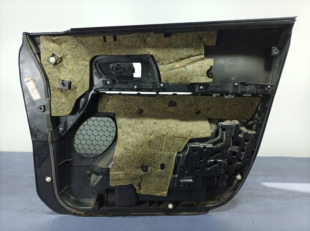 фото №5, Mazda 5 i cr обивка дверь перед левая eu