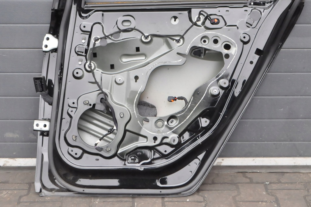 фото №8, Opel astra l дверь правый задняя задние hb