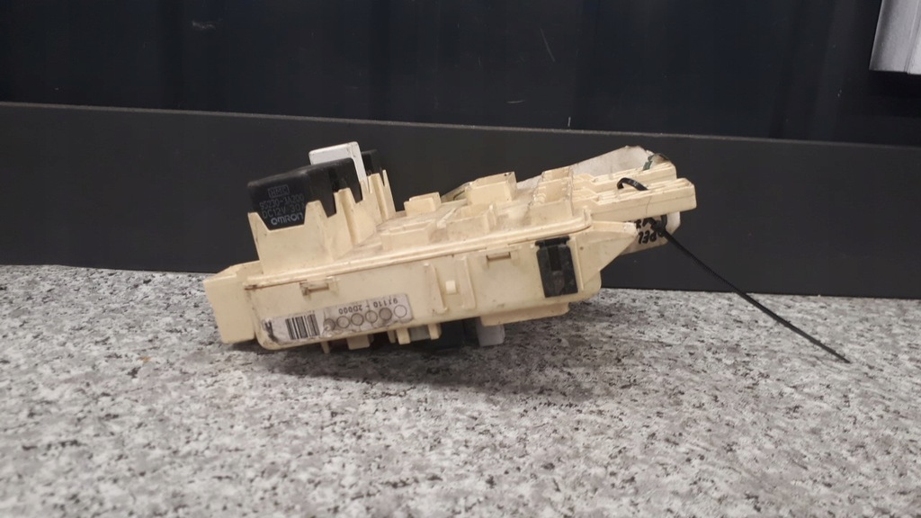 фото №9, 91110-2d001 коробка предохранителей hyundai elantra