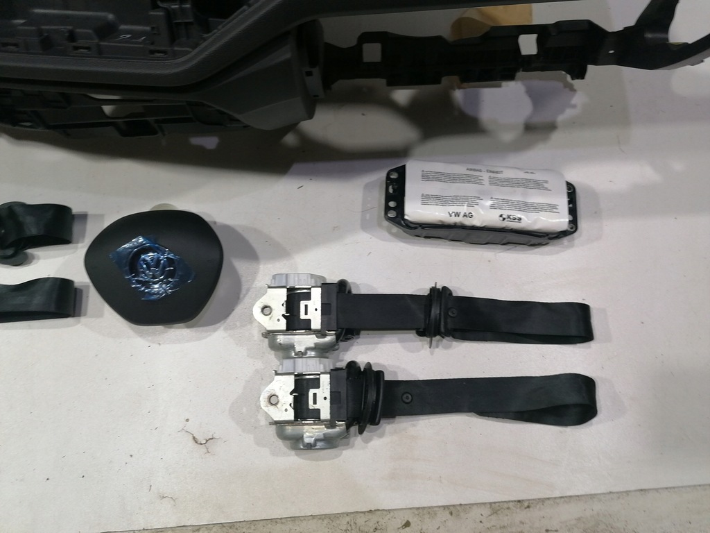 фото №5, Vw t-roc приборная панель консоль подушка безопасности подушки безопасности ремни