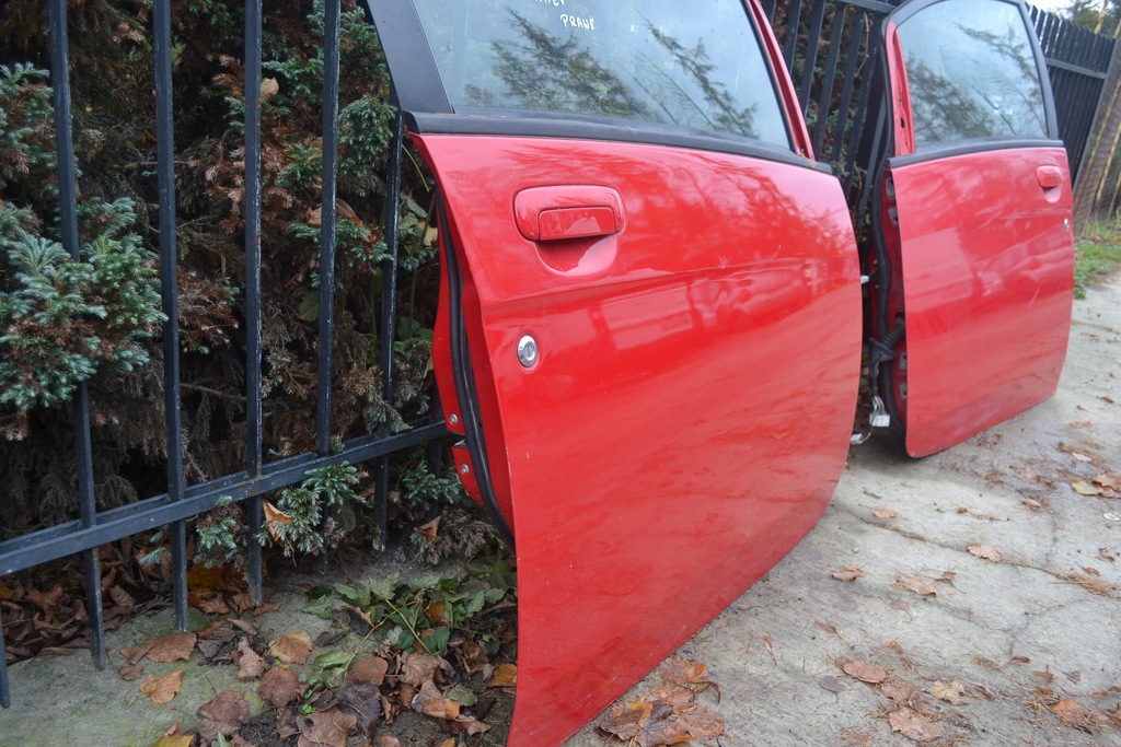 фото №7, Обшивка двері передніх правих c-zero i-miev ion