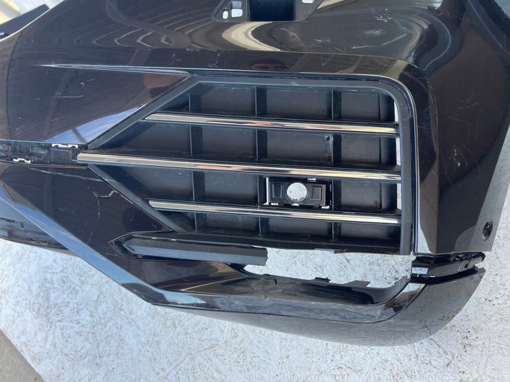 Бампер передні  передній vw touareg 760 3 3 18- Зі Шроту
