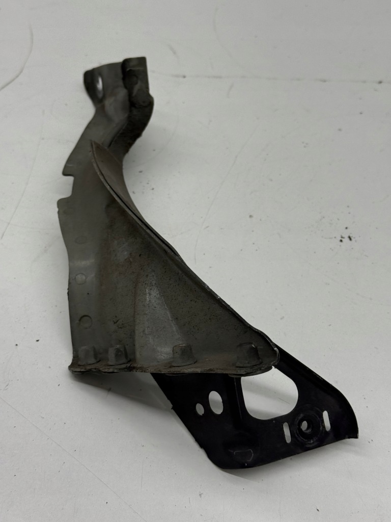 фото №7, Audi a6 s6 c7 кронштейн кронштейн крила правий перед колір ly8x