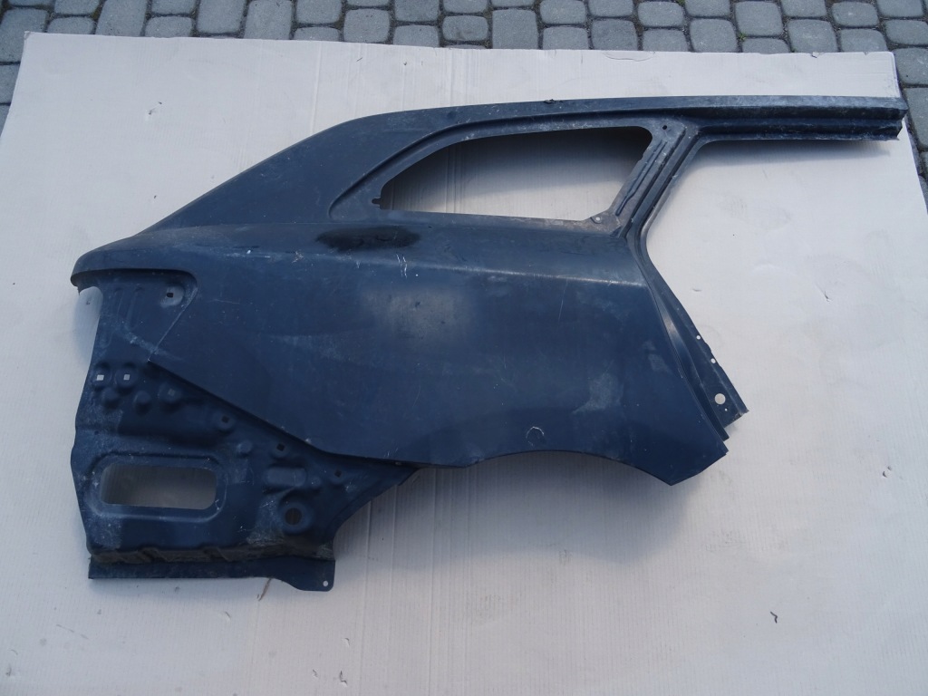 фото №1, Toyota avensis t27 kombi крила задній задня правий