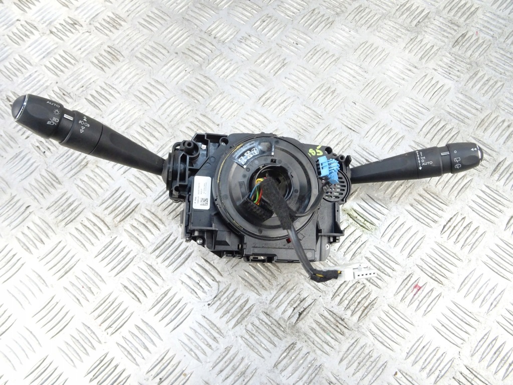 Купить Переключатель комбинированный света дворник citroen c4 ii ds4 ds5 98109986zd