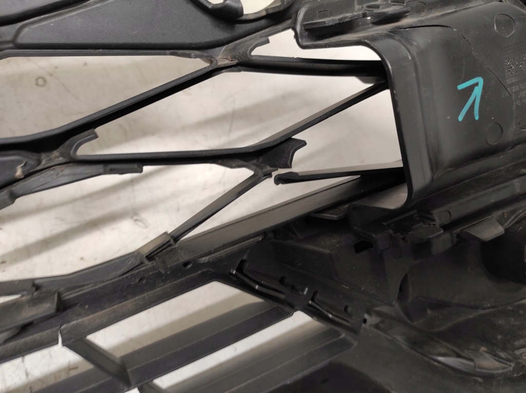 фото №9, Seat ateca lift 20- решётка бампера перед средняя 575853668p