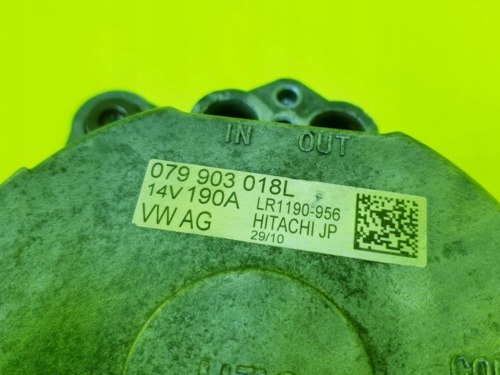 Генератор водяной a6 c7 a7 c7 q7 a8 d4 q7 3.0 tdi 079903018l Киев