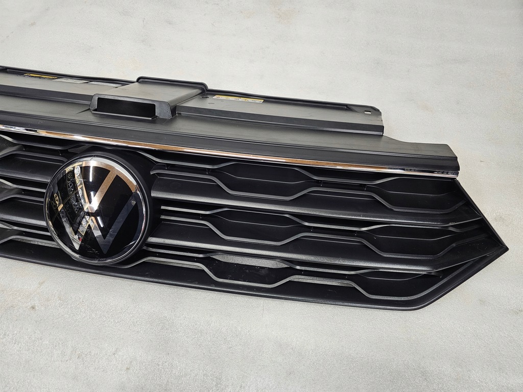 фото №4, Volkswagen t-roc решётка радиатора решётка радиатора бампера перед 2ga853651r