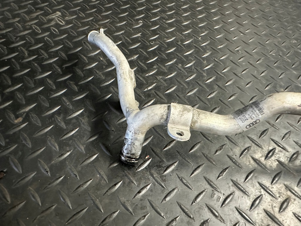 фото №4, Шланг wody audi a8 d4 4.2 tdi cds 057103227af