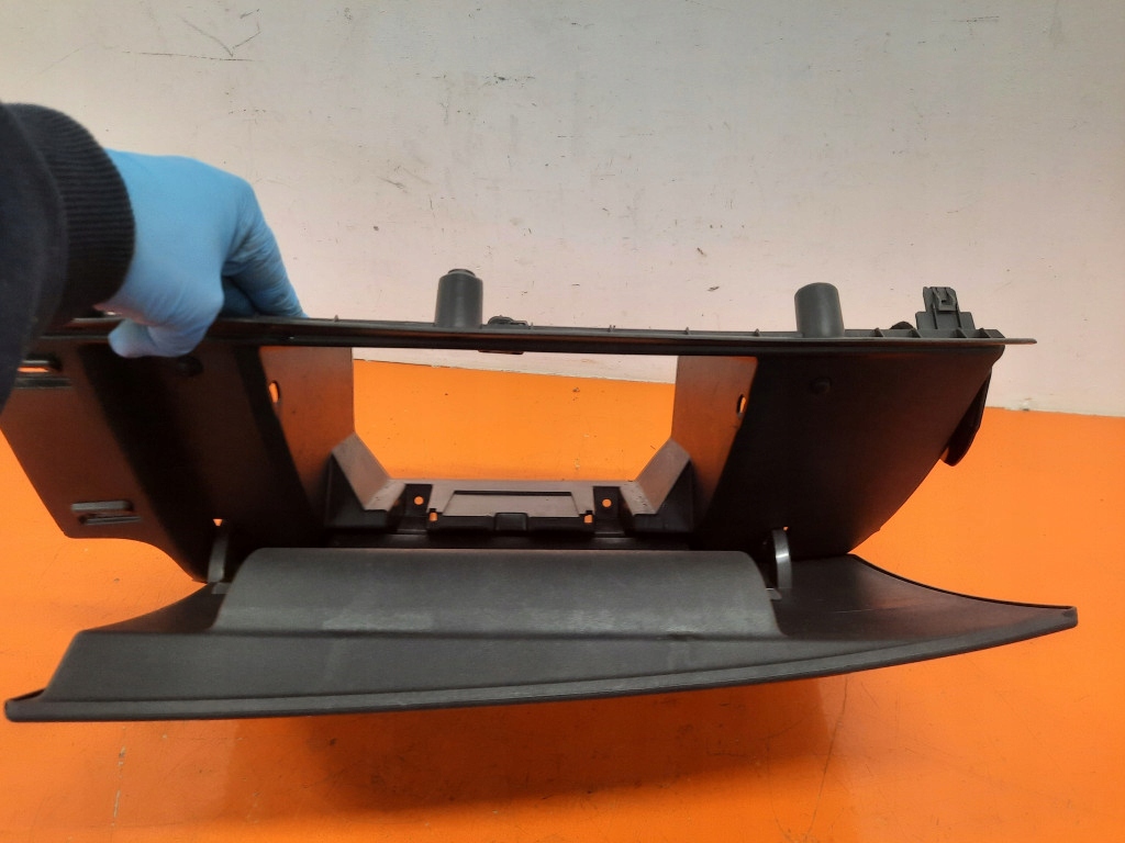 фото №7, Volvo v50 i 03-11 бардачок пассажира 8626141