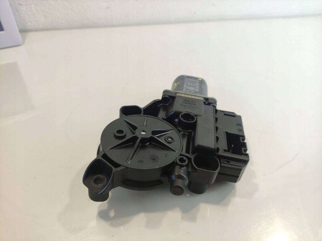 фото №5, Vw polo v 5 моторчик стекло левый перед 6r0959801ab