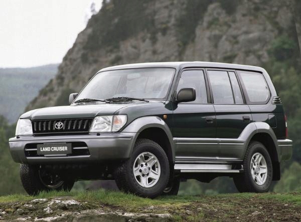 Скло передня toyota landcruiser j 90 a Ціна