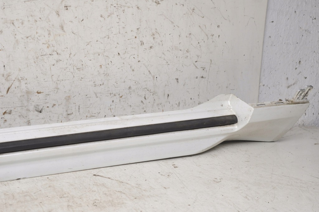 Volvo xc90 ii молдинг накладка поріг права 31395993 Ціна