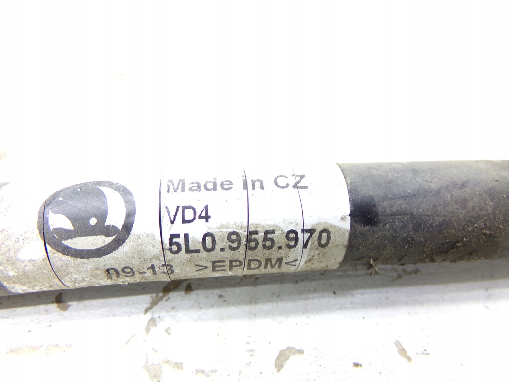 фото №3, Шланг труба трубка распылителя перед skoda yeti 5l0955970