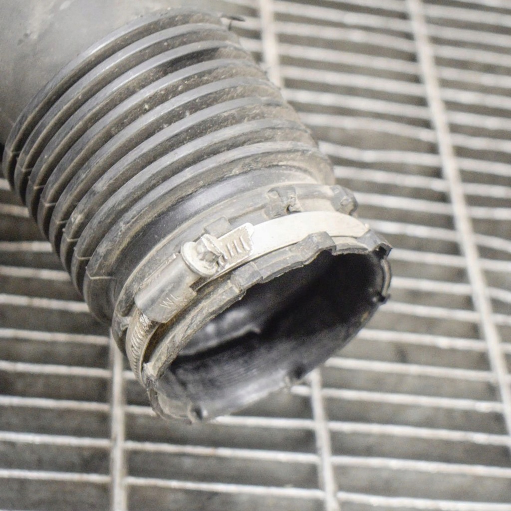 фото №5, Land rover range rover sport l320 2009 правая сторона wąż / труба интеркулер