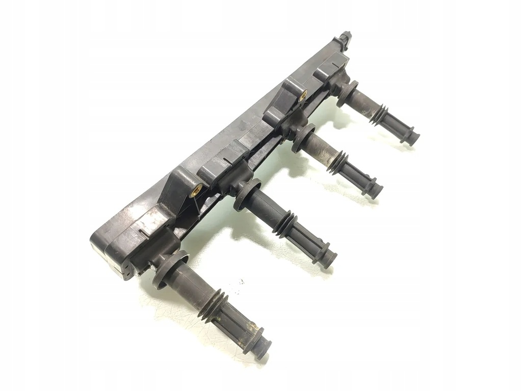 фото №9, Vauxhall signum катушка зажигания wysokiego напряжения 2.2 i бензин 20527 2005