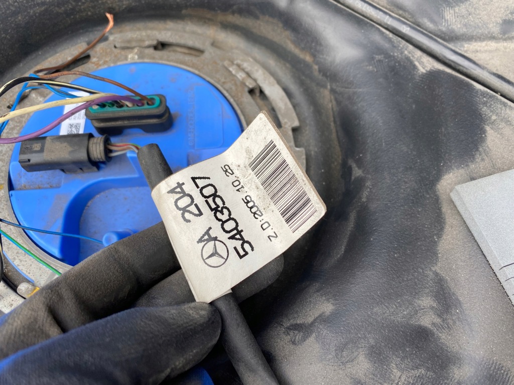 W207 c207 mercedes e400 бак топлива насос 20447001002 a2184700994 Цена