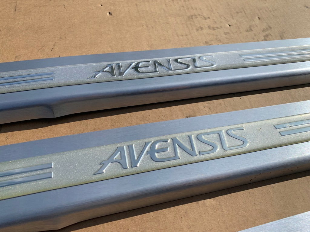 фото №3, Молдинг накладки na пороги пороговые toyota avensis оригинал ładne комплект