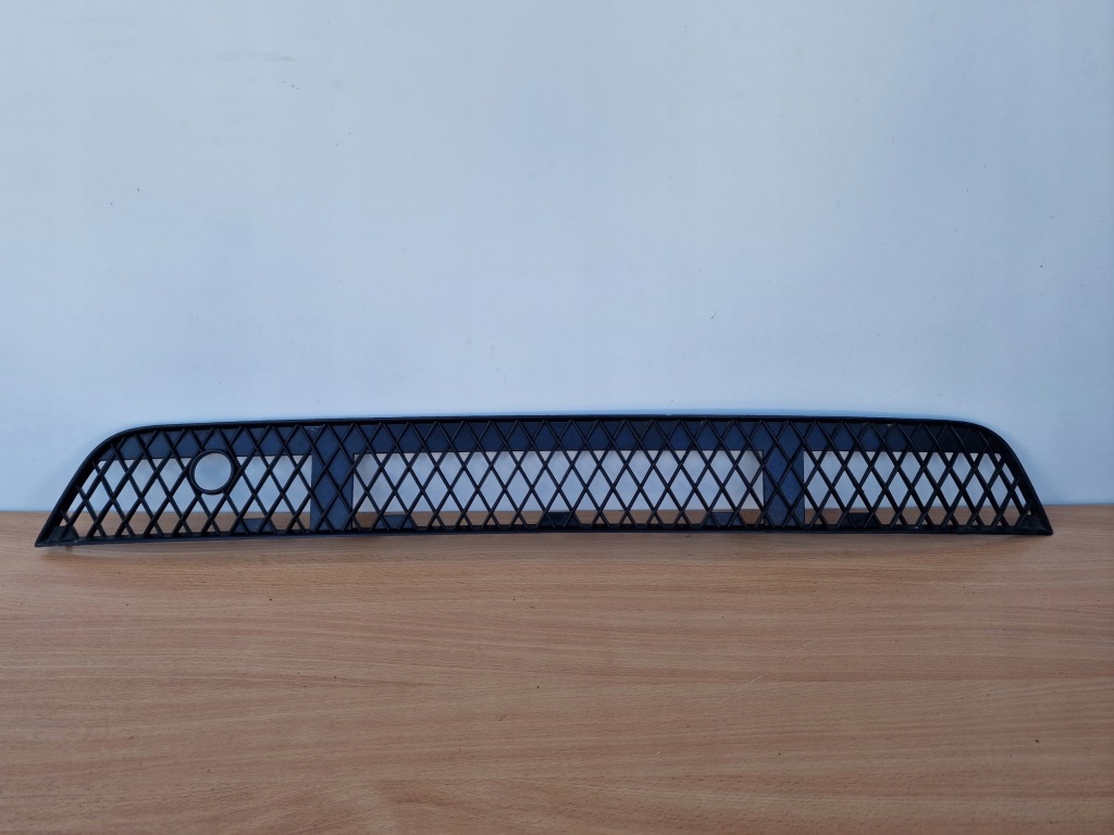 фото №1, Решітка бампера середня jeep chrysler dodge org