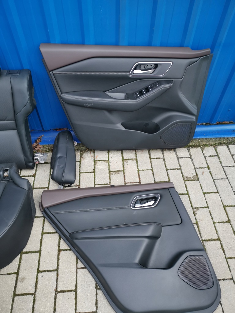 фото №12, Nissan rogue x-trail t33 сиденья заднее сиденье обшивки комплект кожа