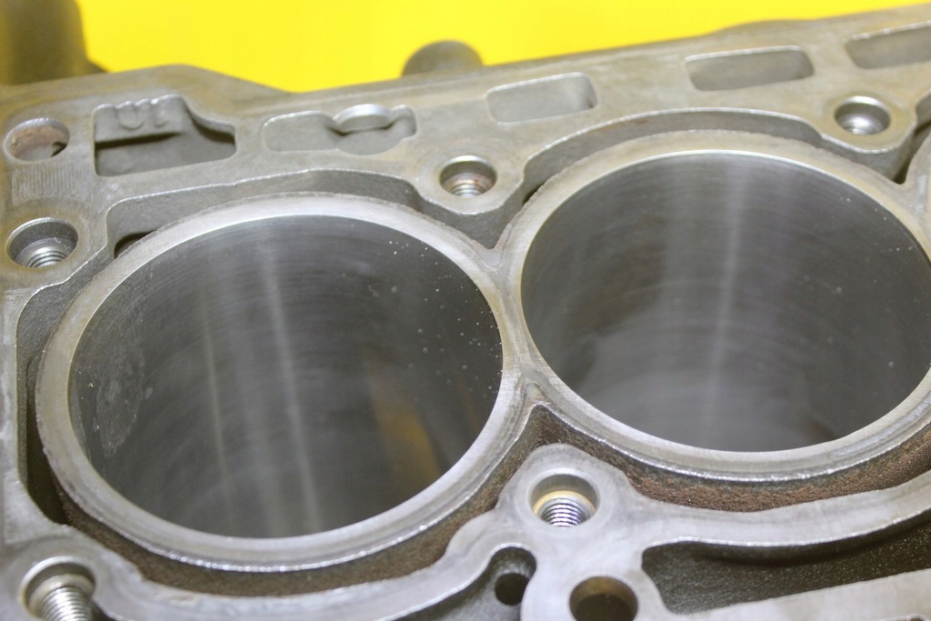 фото №6, Блок двигуна volswagen golf v skoda seat audi 1.4 tsi cax 03c021 aj am an