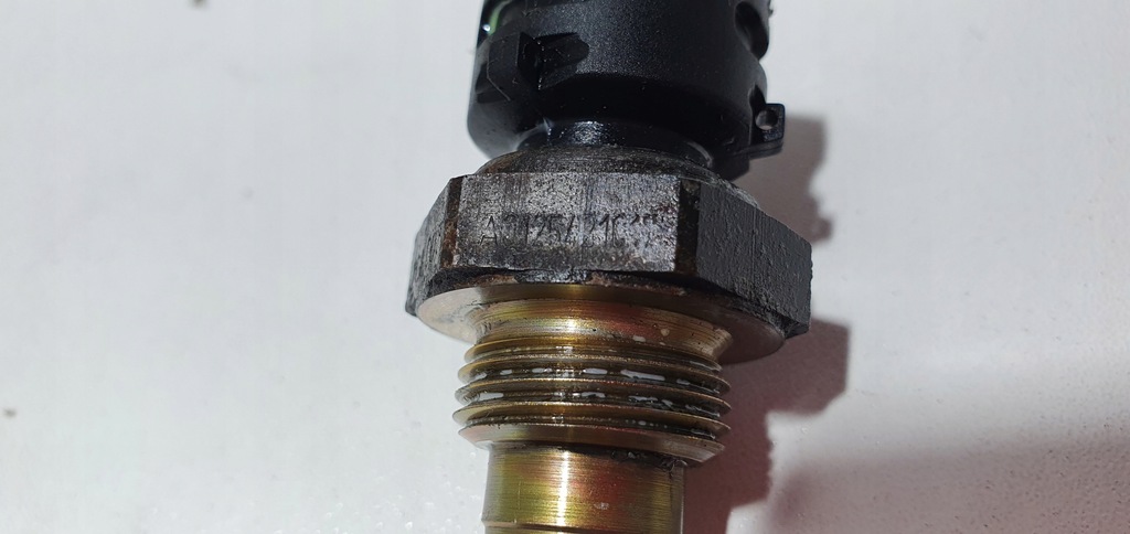 фото №5, Датчик температури двигуна actros mp 4 0125421017