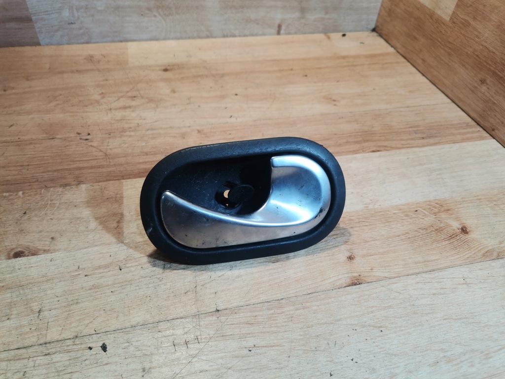 фото №1, Ручка внутренняя дверь правый перед renault megane ii 02-08 8200028486