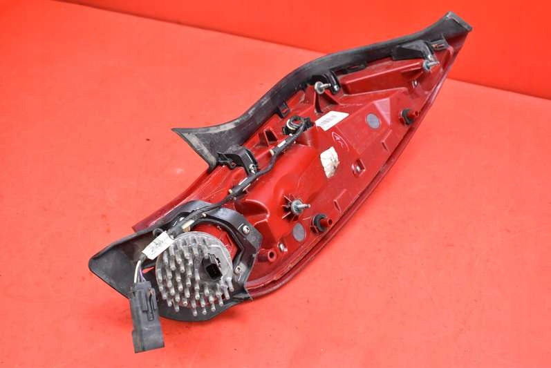 Фара ліва задні задня 20874081 cadillac xts седан 12-17 Недорого