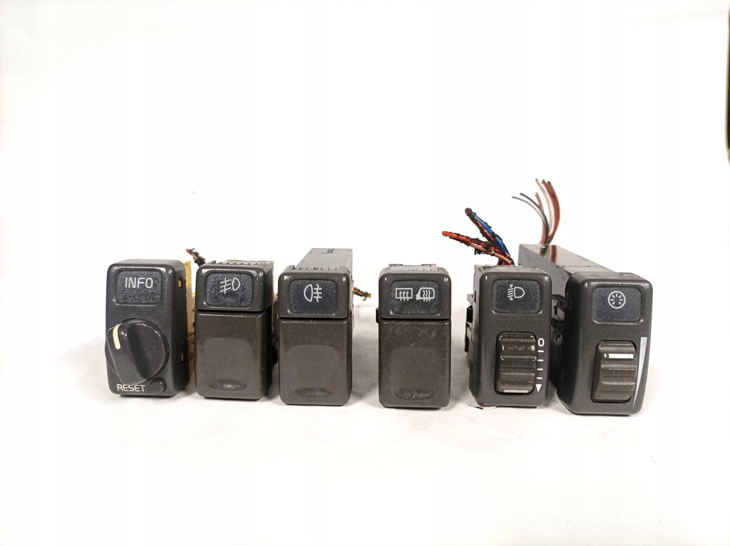 фото №1, Набір кнопок кнопки перемикачі volvo v70 ii europa комплект