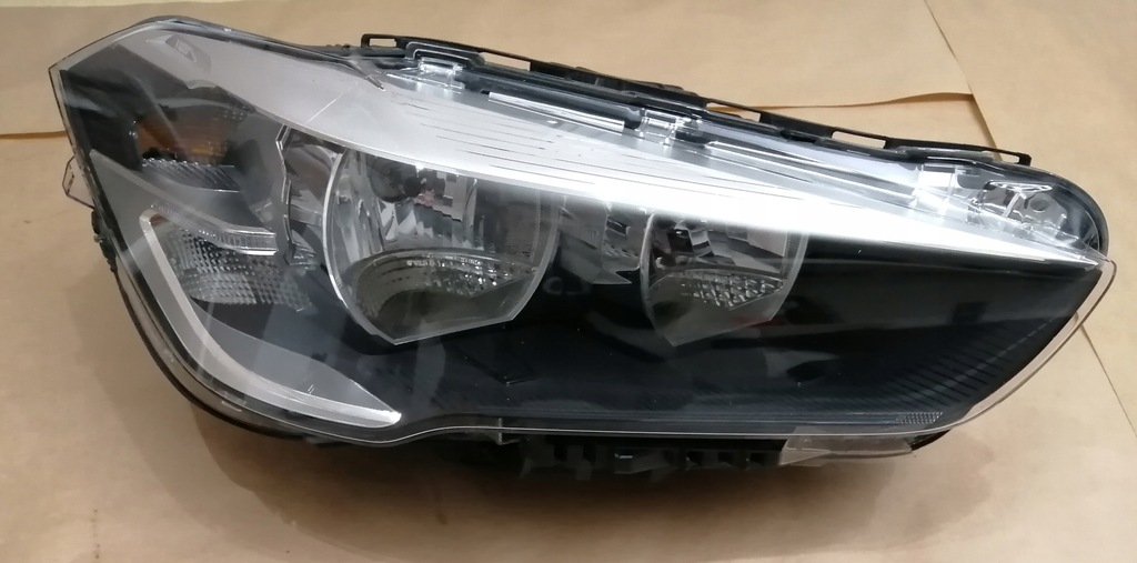 фото №1, Лампа лівий перед bmw x1 f48 f48n