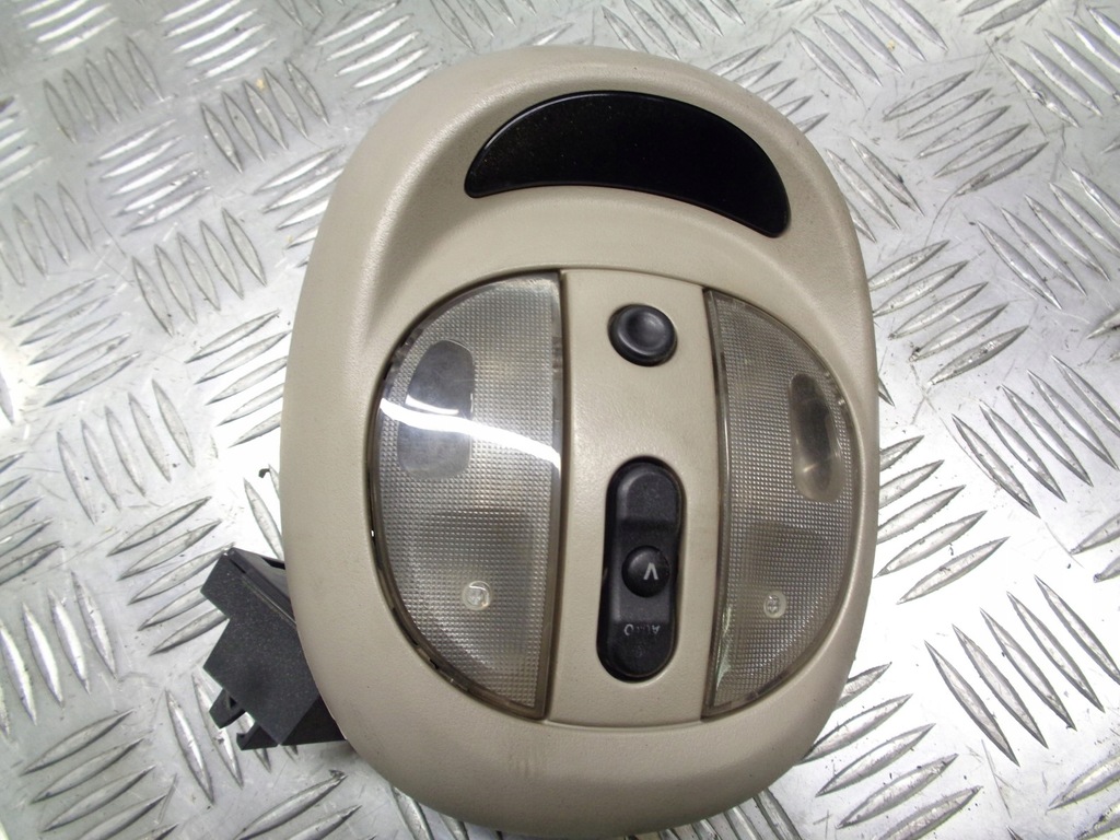 фото №1, Освітлення кабіни перед pt cruiser 0tb77trma