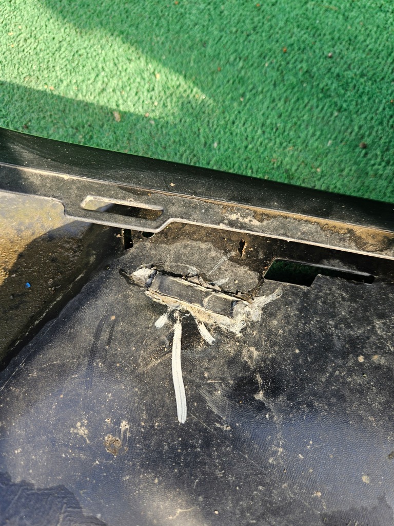 Porsche carrera 997 бампер перед решётка 99750531110fff оригинал в Украине