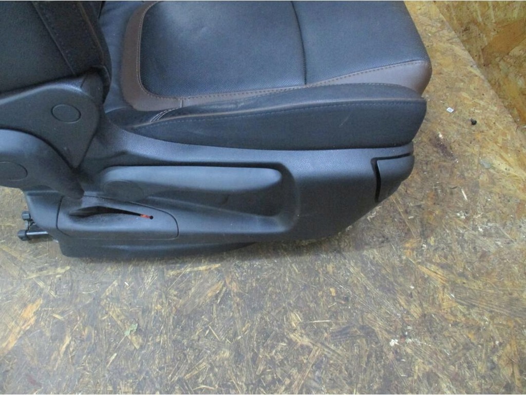 фото №7, Renault megane iv kombi сиденья заднее сиденье салон кожа массаж подогрев