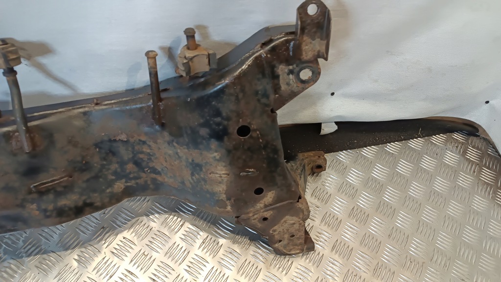 фото №8, Mitshubishi outlander 2.0b 2003r 4x4 подрамник подрамник подрамник