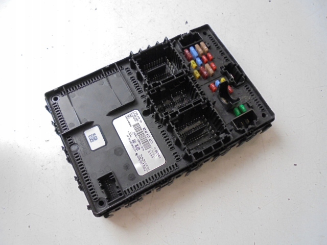 фото №1, Коробка предохранителей ford fiesta mk8 1.0 ecoboost 19 r