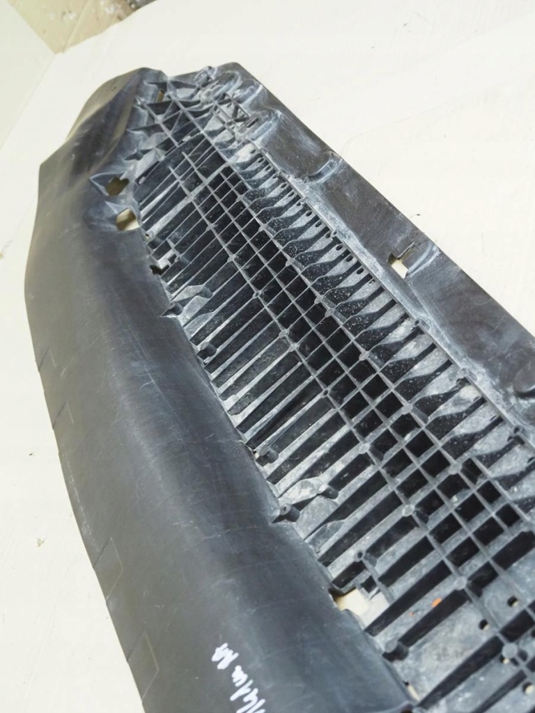 Плита накладка под двигатель бампера перед audi a4 b9 8w s-line 8w0807611f Недорого