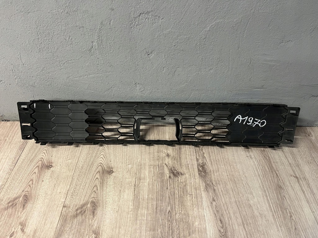 фото №7, Skoda fabia iii 6v0 решётка бампера средняя