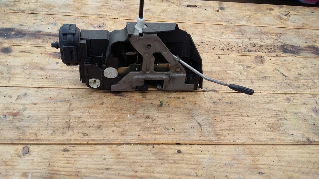 фото №1, Mercedes-benz оригинальный номер mercedes a-klasa w168 97-01 замок правый передний