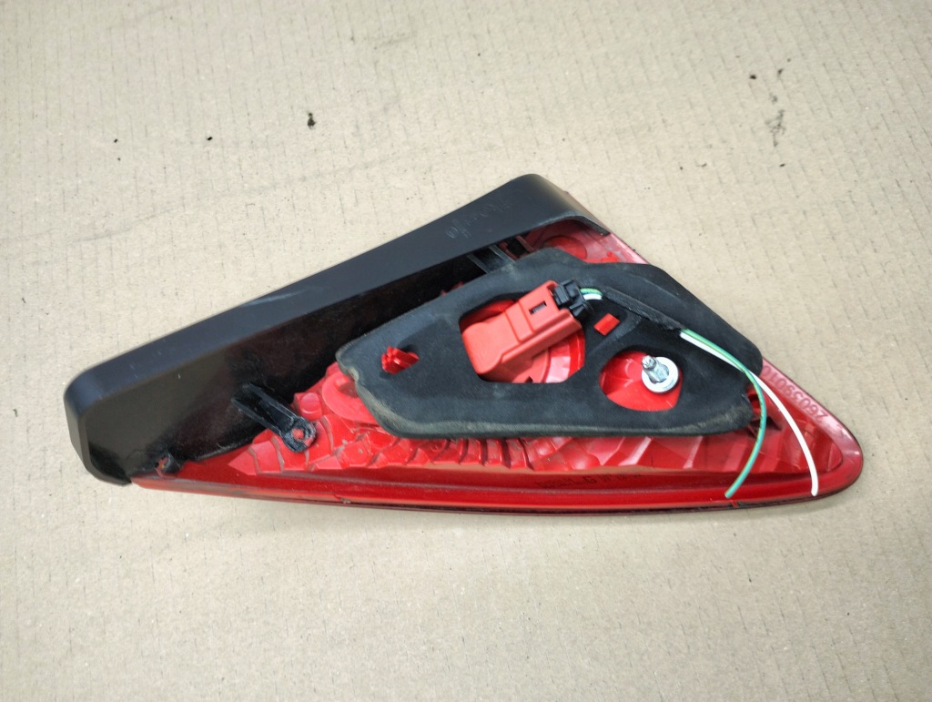 фото №7, Лампа задняя правая + левая w крышка peugeot 3008 i lata 09-12