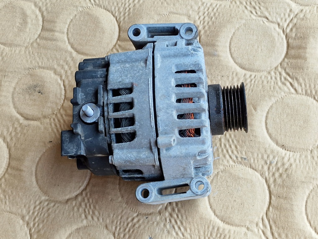 Купить Mercedes w205.2.2 cdi valeo генератор a009062822