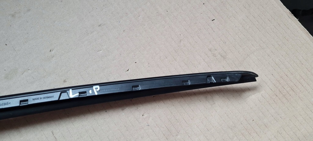 фото №9, Sq8 4m rsq8 q8 молдинг защита стекло лобовое левая 24r 4m8854327