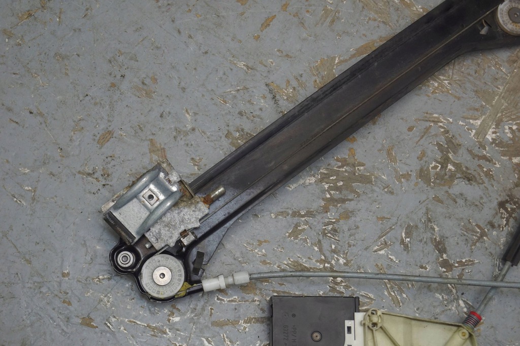 фото №9, Audi a3 8p lift cabrio подъемник стекло правый mh82